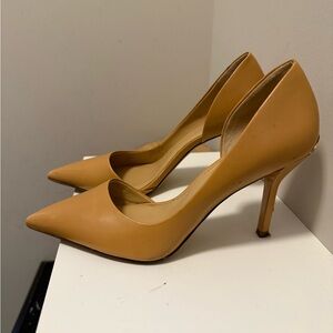 Michael Kors Tan Heels